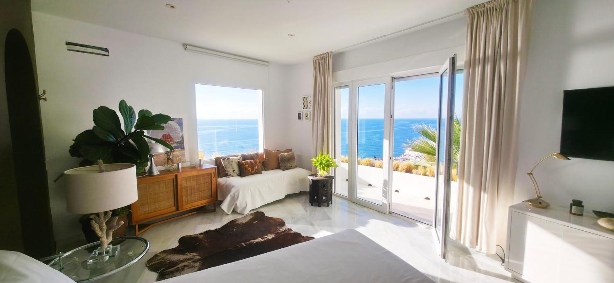 R7- Luxury With Ocean Views *