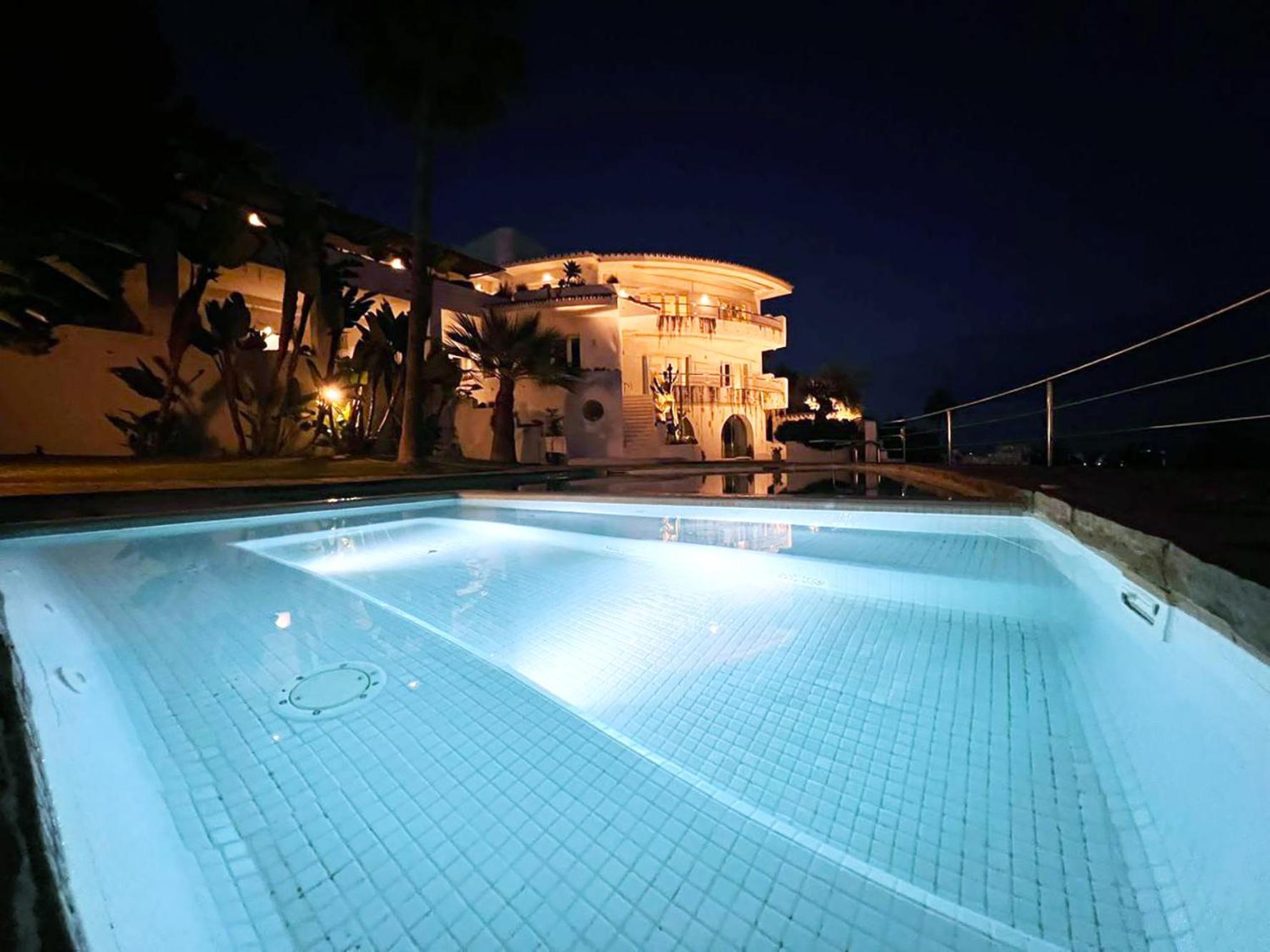 R7- Luxury With Ocean Views Villa *