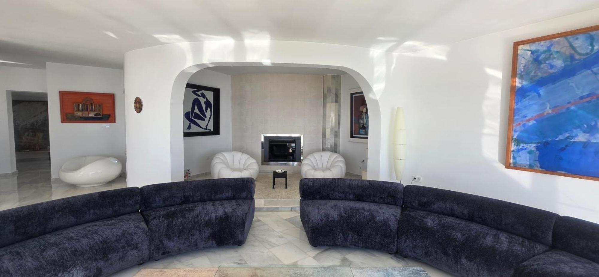 R7- Luxury With Ocean Views *
