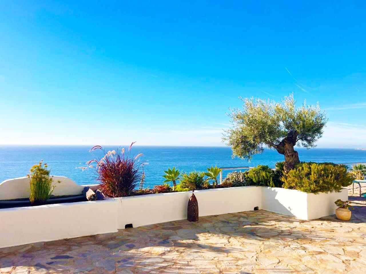 R7- Luxury With Ocean Views