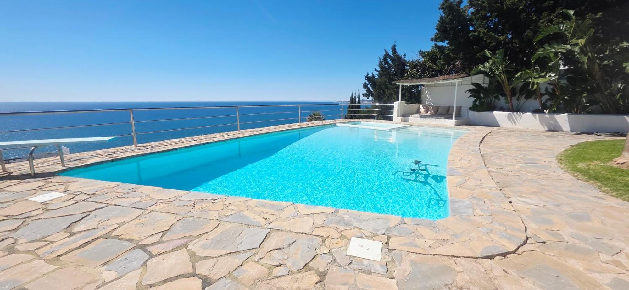 R7- Luxury With Ocean Views Villa